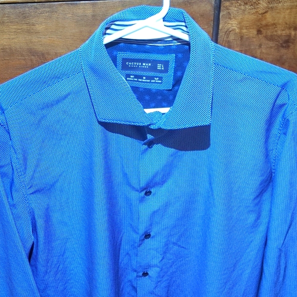 Cactus Man by Ricky Singh Shirt / Blue Button Down Top - Picture 11 of 11